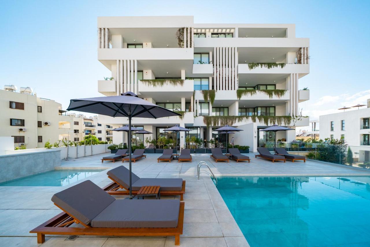 Downtown Park Aparthotel Paphos Exterior photo