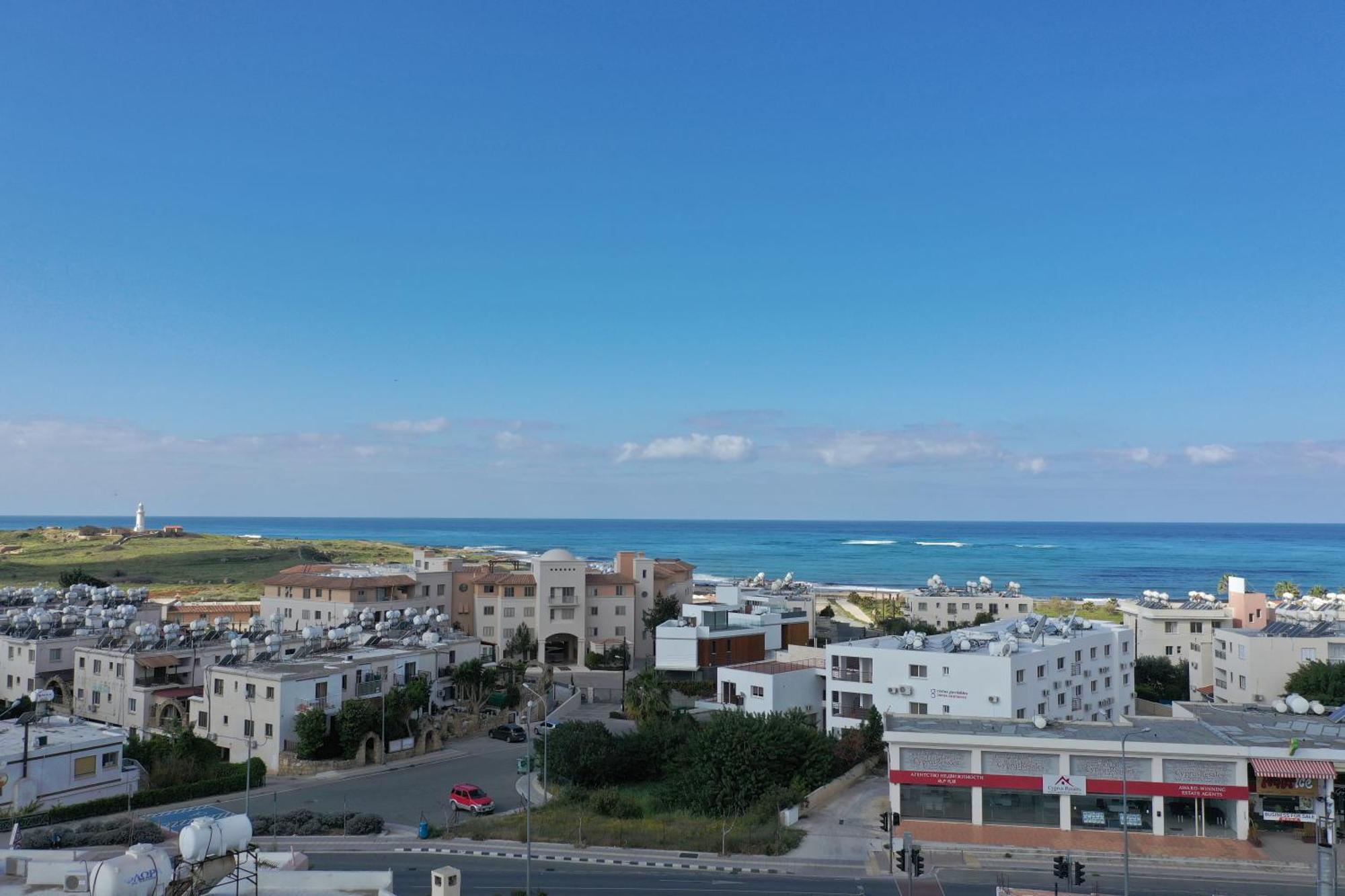 Downtown Park Aparthotel Paphos Exterior photo